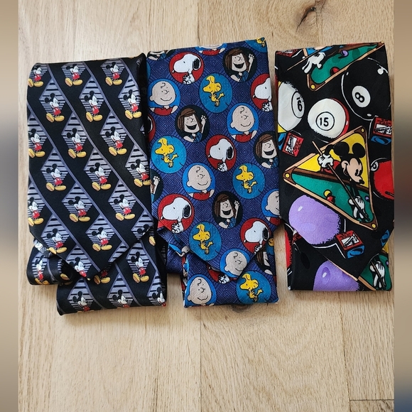 Mickey Mouse disney and peanuts set of 3 ties - Picture 1 of 8